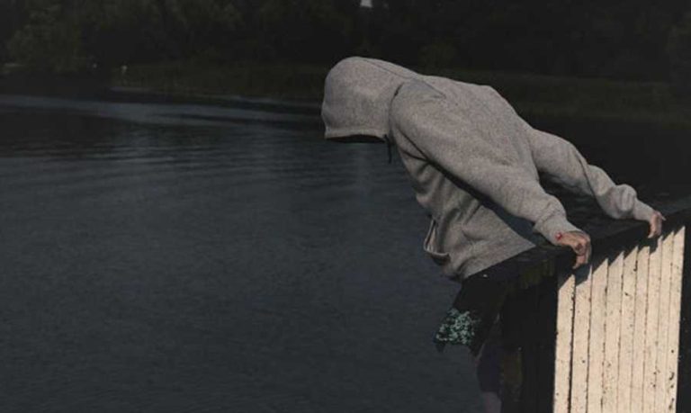 حاول الإنتحار في بئر حسن.. لكن الدفاع المدني أنقذه