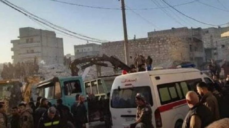 إنهيار مبنى في حلب.. وسقوط ضحايا