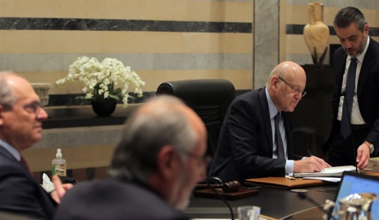 تبديد 70% من حقوق السحب.. الحكومة أنفقت “الذخيرة الأخيرة” بقرارات عشوائية