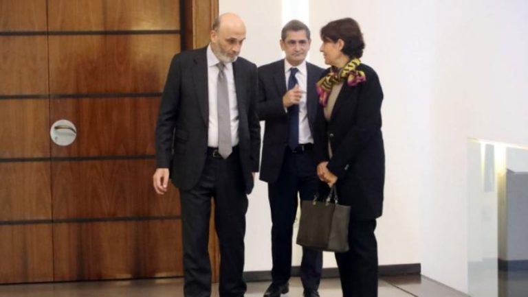 جعجع يلتقي السفيرة الفرنسية