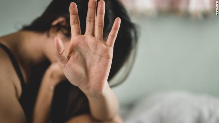 هل اعتدى لاعب كرة جنسيا على إمرأة في اسبانيا؟