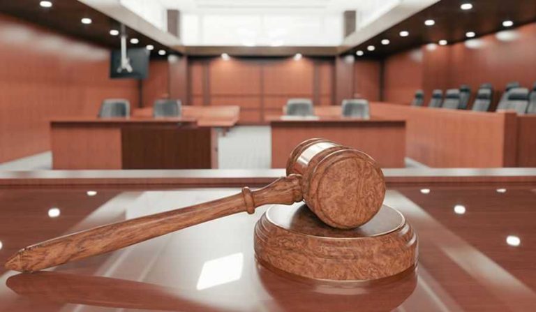 القضاة عادوا إلى العمل