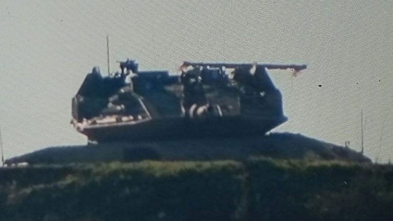 العدو ينفذ مسحًا عند حدود ميس الجبل