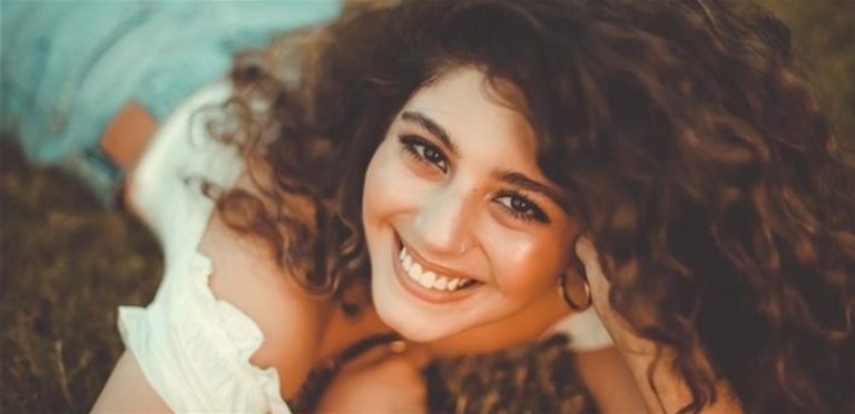 هجوم عنيف على مايان السيد.. صور من داخل “البانيو”