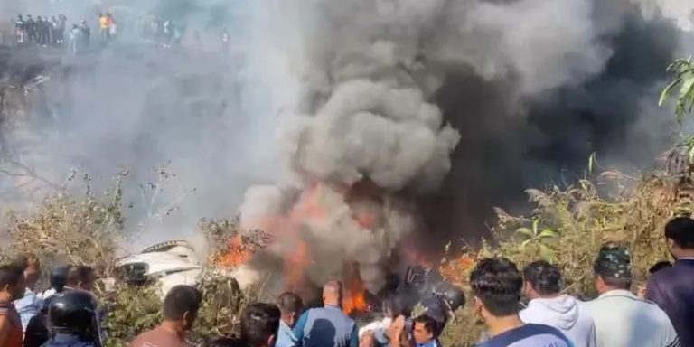 سقوط طائرة تدريب عسكرية في جنوب الهند