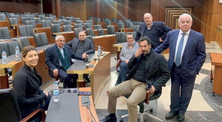 إرجاء اجتماع نواب المعارضة.. ومنع التغطية الإعلامية