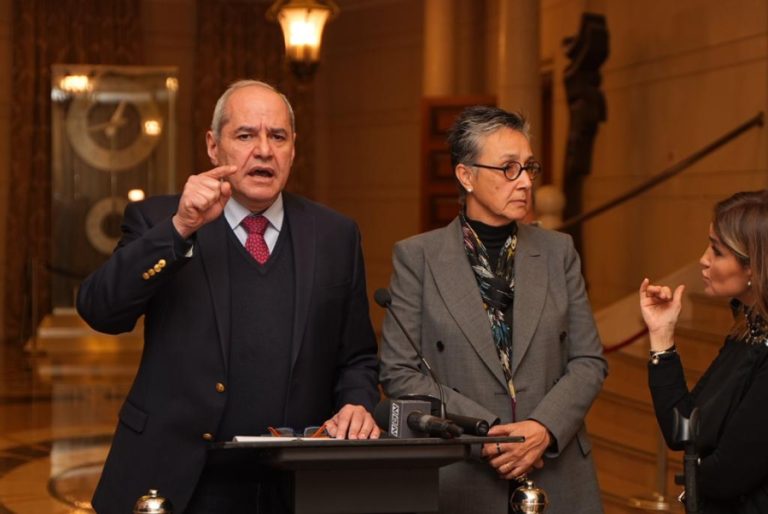 5 نواب يعتصمون في “المجلس”