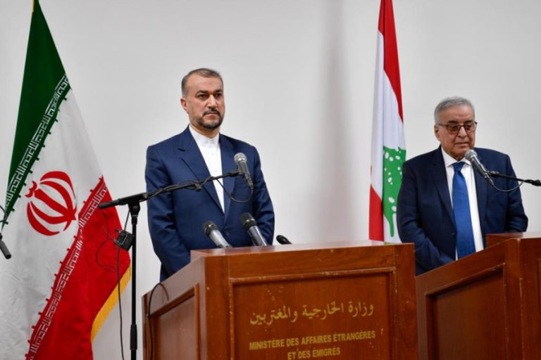 عبد اللهيان يلتقي بو حبيب: ايران ستبقى الصديق الوفي للبنان (صور)