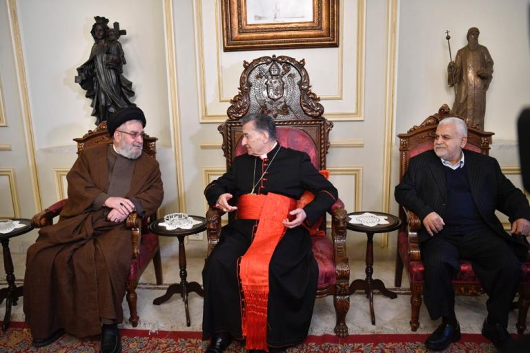 “الحزب” من بكركي: لا فيتو على قائد الجيش وباسيل ليس تحت مظلتنا