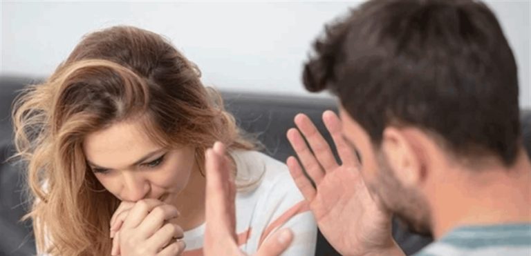 كيف يجب أن تتصرف الزوجة عند غضب الزوج؟