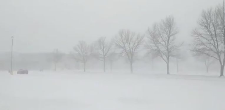 بالصورة.. وفاة عائلة لبنانية نتيجة العاصفة في طرطوس