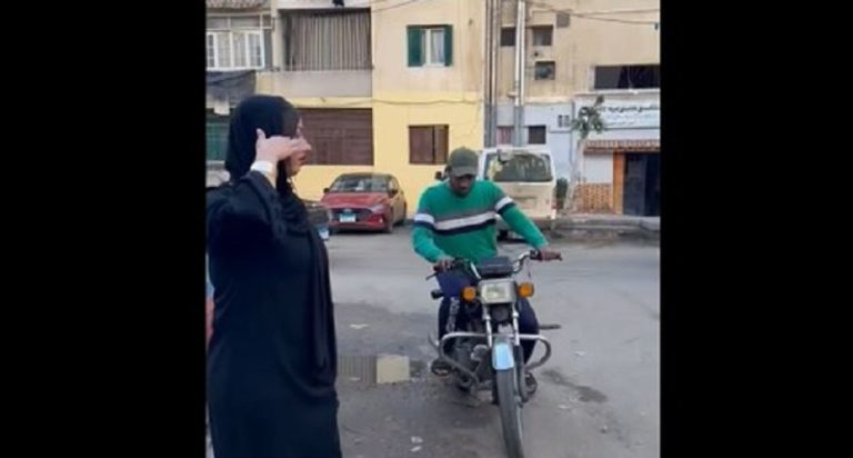 بعد إثارته الجدل.. فيديو أدخل “فتاة العباءة” إلى السجن