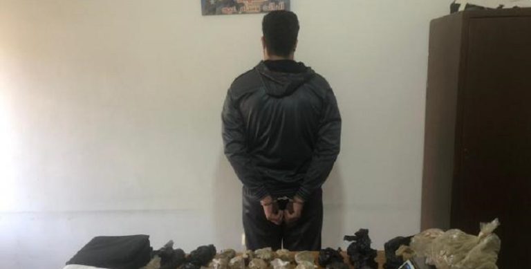 بكمين محكم.. توقيف تاجري مخدرات في زبدين