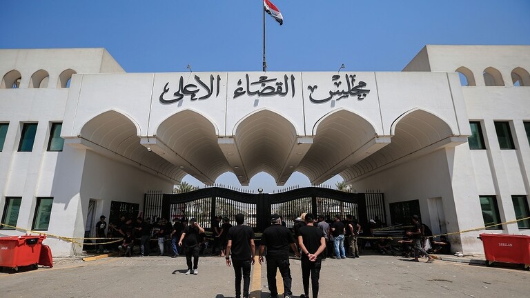 منتحل صفة قاضي يبتز مواطنين عراقيين