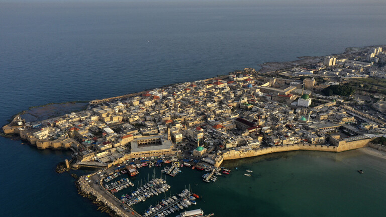 بالفيديو: انحسار مياه البحر على شواطىء عكا