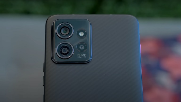 هاتف جديد لـ Motorola يعيد أمجادها