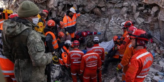 ارتفاع حصيلة زلزال شرق المتوسط إلى أكثر من 34 ألف قتيل