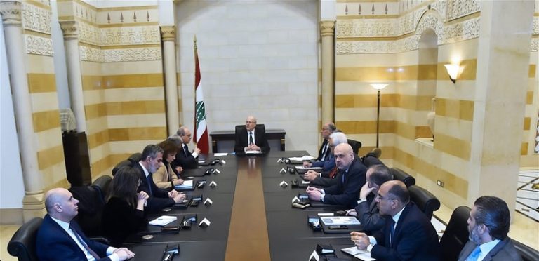 تداعيات الازمة المالية على طاولة اجتماع اللجنة الوزارية