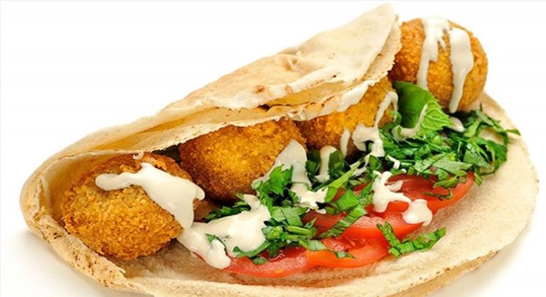 الفلافل.. من أكلة الفقير الى طبق فاخر في لبنان!