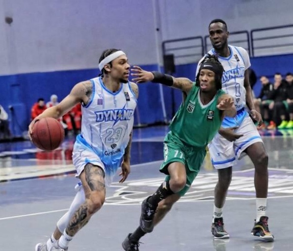 سلة لبنان: دينامو يهزم الحكمة والرياضي يقهر المريميين