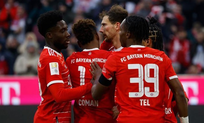 بايرن ميونخ يضرب بوخوم بالثلاثة ويُرسل تحذيراً لباريس سان جيرمان