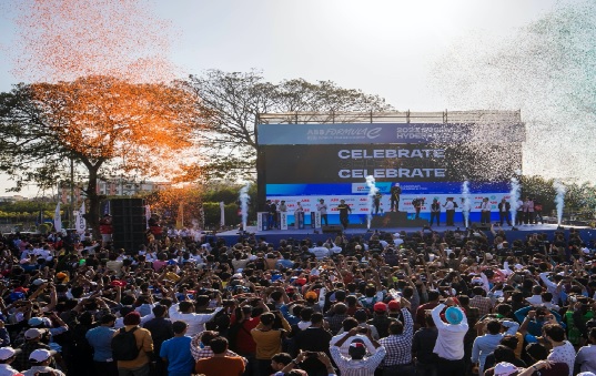 السائق جان إيريك فيرن يفوز بسباق الهند 2023