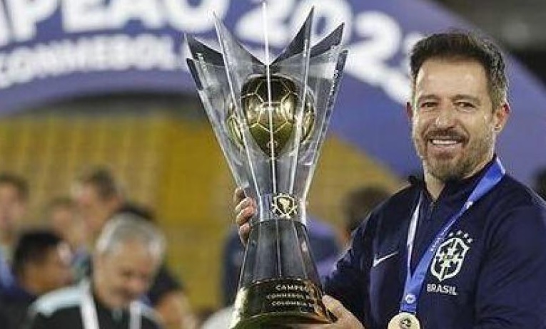 رامون مينزيس مدرباً لمنتخب البرازيل