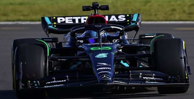 شوماخر: فريق مرسيدس سينافس بقوة على اللقب