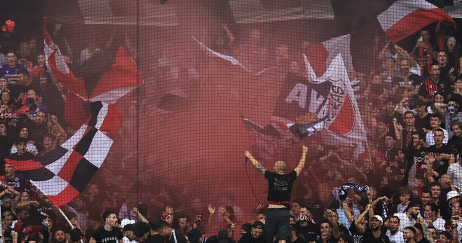 بسبب فيلم اباحي..شكوى من ناد فرنسي