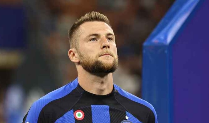 تجريد سكرينيار من شارة قيادة انتر