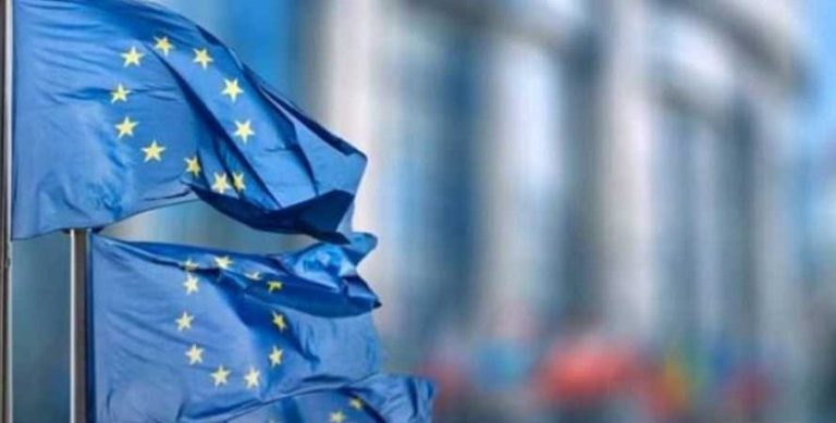 الإتحاد الأوروبي يتبرع بـ82 مليون يورو للاجئين الفلسطينيين