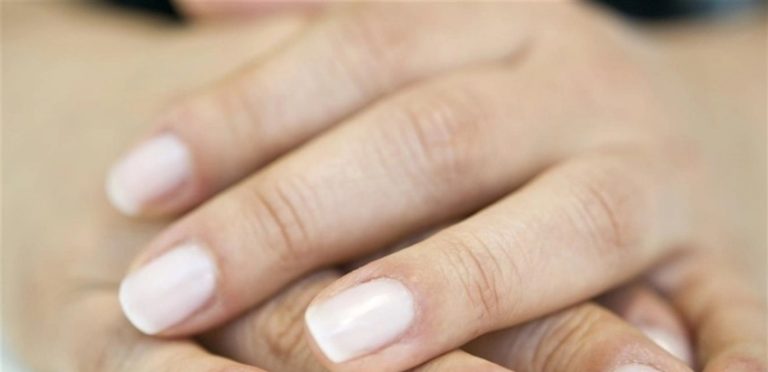 نصائح للحصول على أظافر جميلة