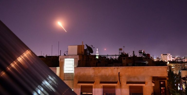 بالفيديو- عدوان إسرائيلي يستهدف قلب دمشق.. وسقوط شهداء