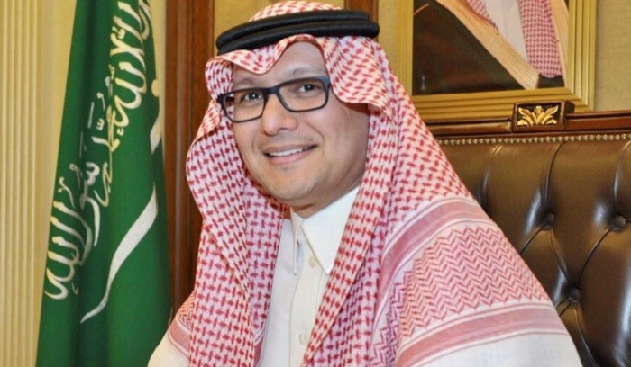 بخاري يزور قائد الجيش