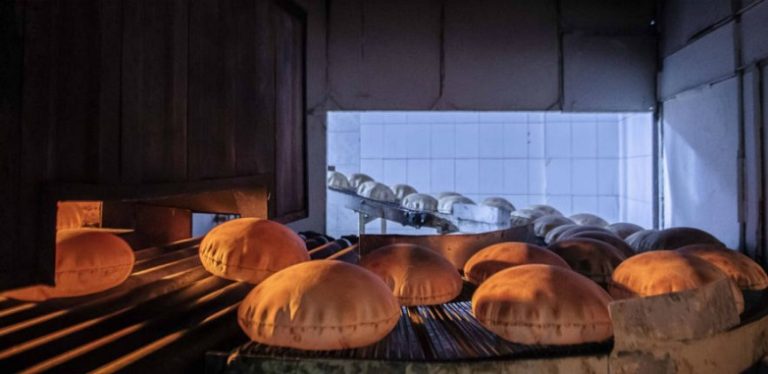 الافران تلوح بالتوقف عن العمل والبيع في السوبرماركت