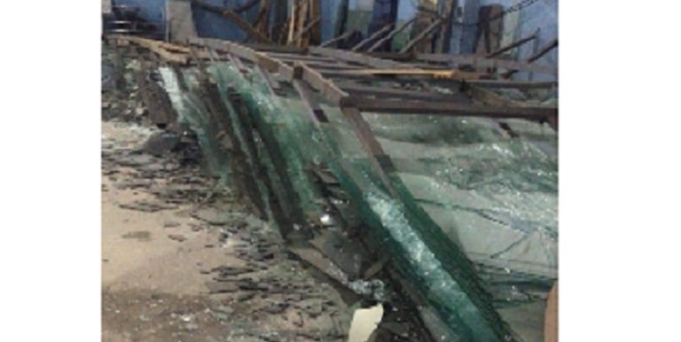 تضرر مؤسسة في تعلبايا جراء الهزات الارتدادية