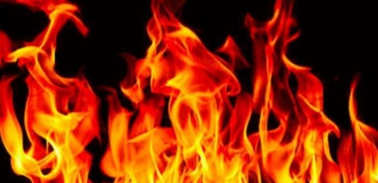 إخماد حريق في طرابلس