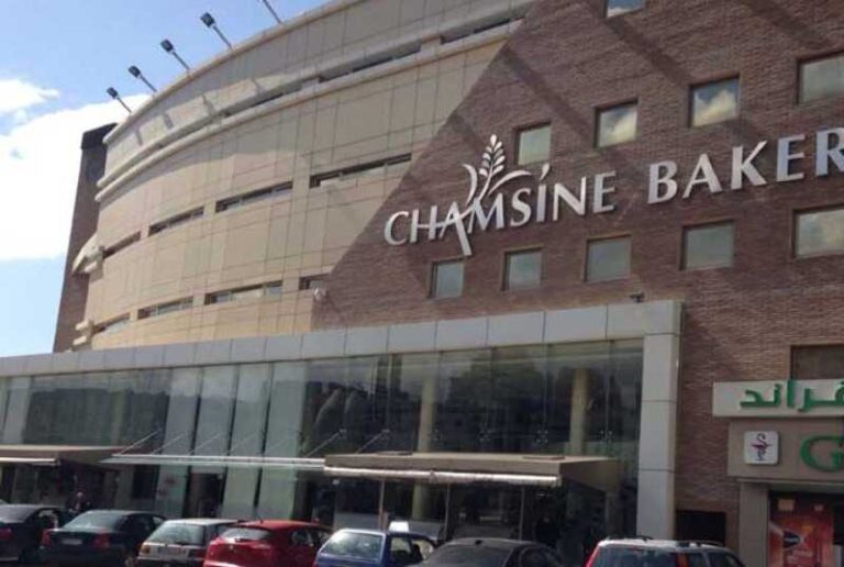 إعتداء داخل فرن في كسارة وتكسير محتوياته