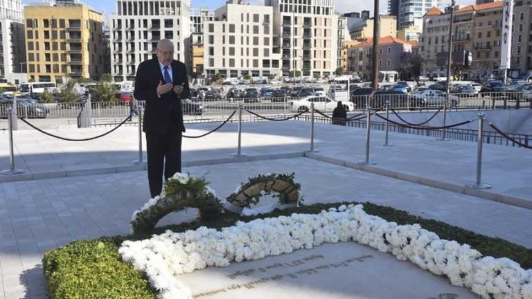 بالصور.. ميقاتي وسياسيون زاروا ضريح الحريري