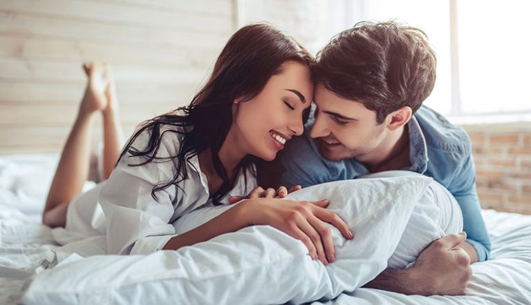 نصائح لمحادثات مثمرة وعلاقة حميمية مع زوجك