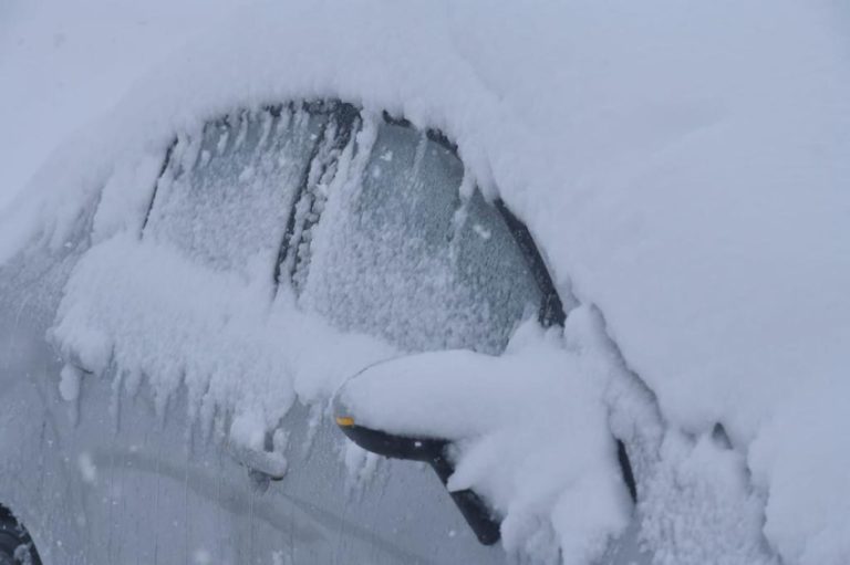 بالصور.. هذا ما فعلته العاصفة فرح