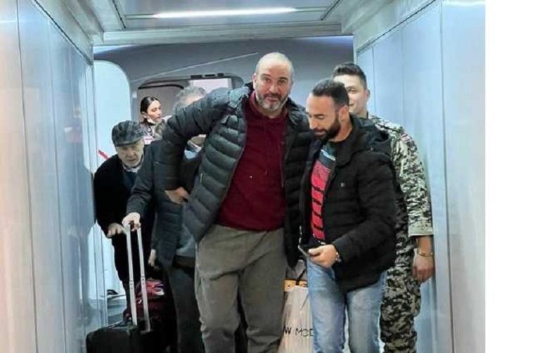 باسل حبقوق يصل من تركيا: شباب الدفاع المدني حفروا بأيديهم بحثاً عن ناجين