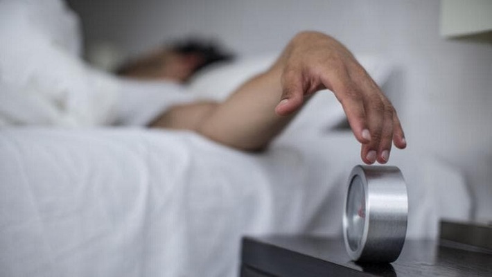 الإستيقاظ مبكراً للعمل سيء لحياتنا!