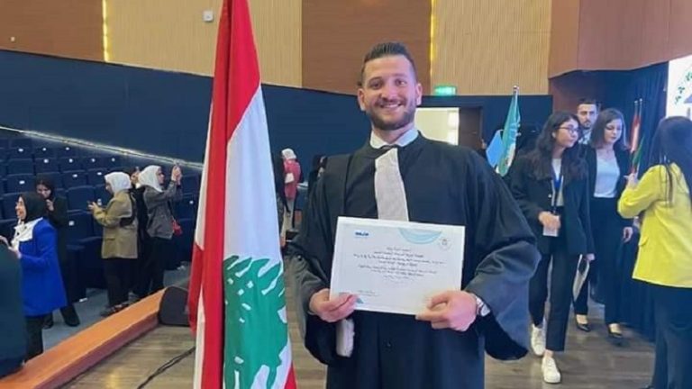 محمود أحمد يفوز بالمركز الأول كأفضل “مترافع” بمسابقة عربية