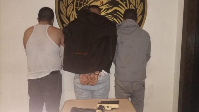 توقيف مطلوبين في المنارة