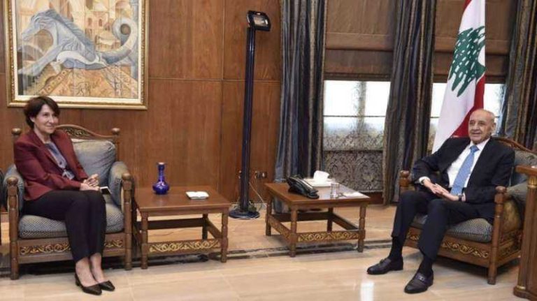 هل من رغبة فرنسية وراء المجاهرة بدعم فرنجية للرئاسة؟