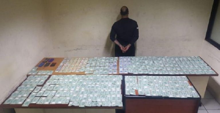 بكمين محكم.. توقيف مروج مخدرات في تحويطة الغدير