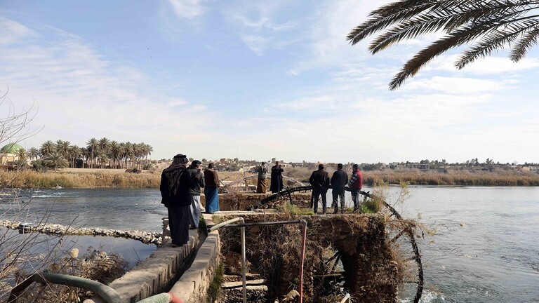 وزير الموارد المائية العراقي: إتخاذ إجراءات لرفع مناسيب نهر الفرات