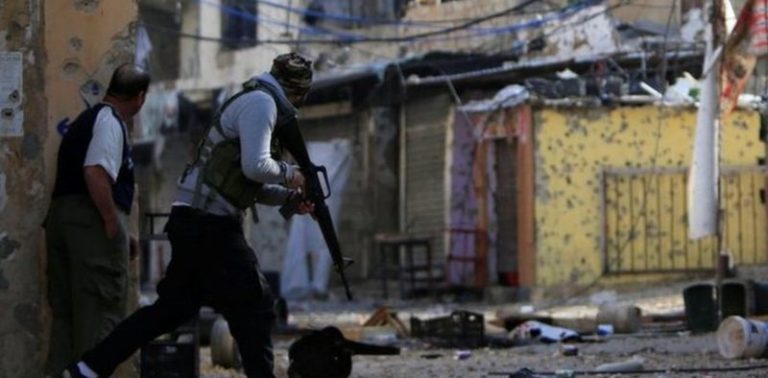 تجدد الاشتباك في مخيم عين الحلوة