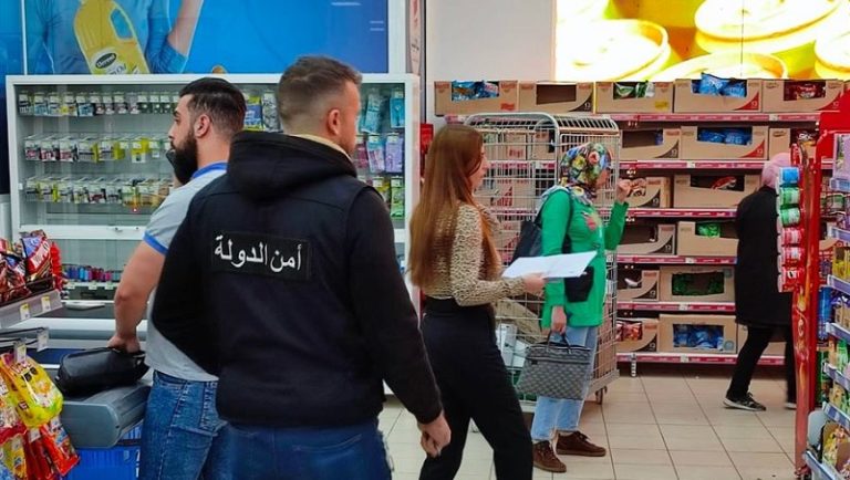 ختم سوبرماركت بالشمع الأحمر وتوقيف صاحبها